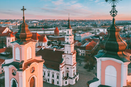 Kaunas Rathaus und Rathausplatz © A. Aleksandravičius Kaunas Rathaus und Rathausplatz © A. Aleksandravičius