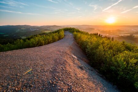 Geologischer Sprung Aussicht ©Brilon Wirtschaft und Tourismus GmbH Geologischer Sprung Aussicht ©Brilon Wirtschaft und Tourismus GmbH