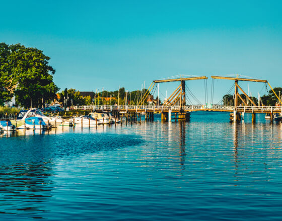 Wiecker Holzklappbrücke ©Wally Pruss Wiecker Holzklappbrücke ©Wally Pruss