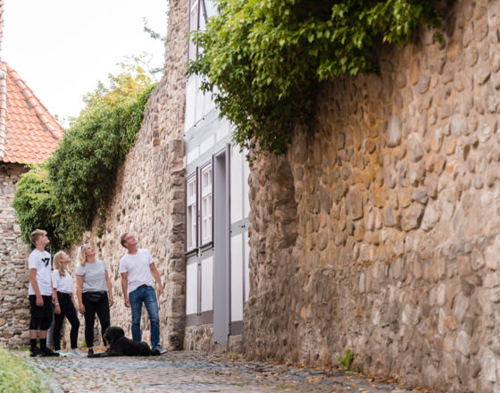 Stadtmauer_Familie_Osterode_Daniel_Li Stadtmauer_Familie_Osterode_Daniel_Li