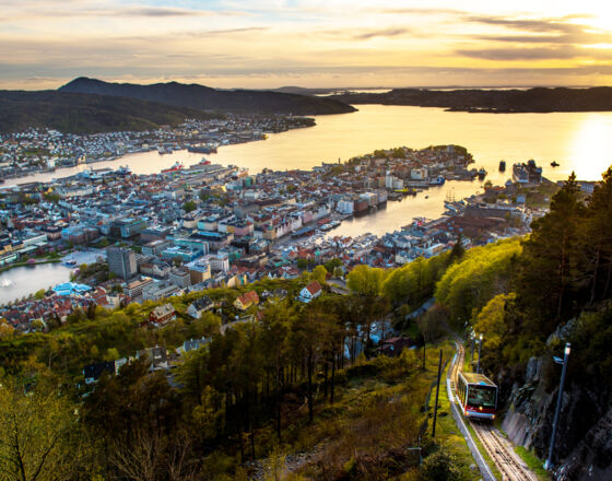 Mount Fløyen ©VisitBergen.com Mount Fløyen ©VisitBergen.com