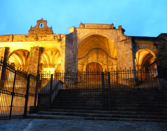 iglesia-santa-maria-de-la-asuncion-siglos (c) Ayuntamiento de Laredo