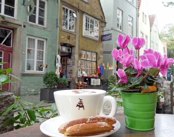 BTZ_5647_Schnoorkonditorei-Kaffee und Kaffeebrot ©Ingrid Krause BTZ_5647_Schnoorkonditorei-Kaffee und Kaffeebrot ©Ingrid Krause