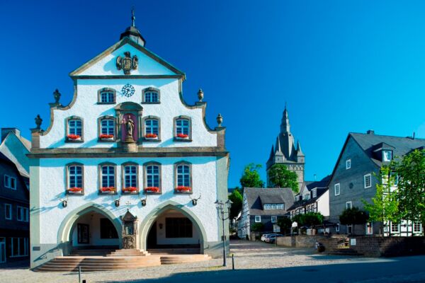 Rathaus_ Stadtführung kulinarisch (c) Brilon Wirtschaft und Tourismus GmbH